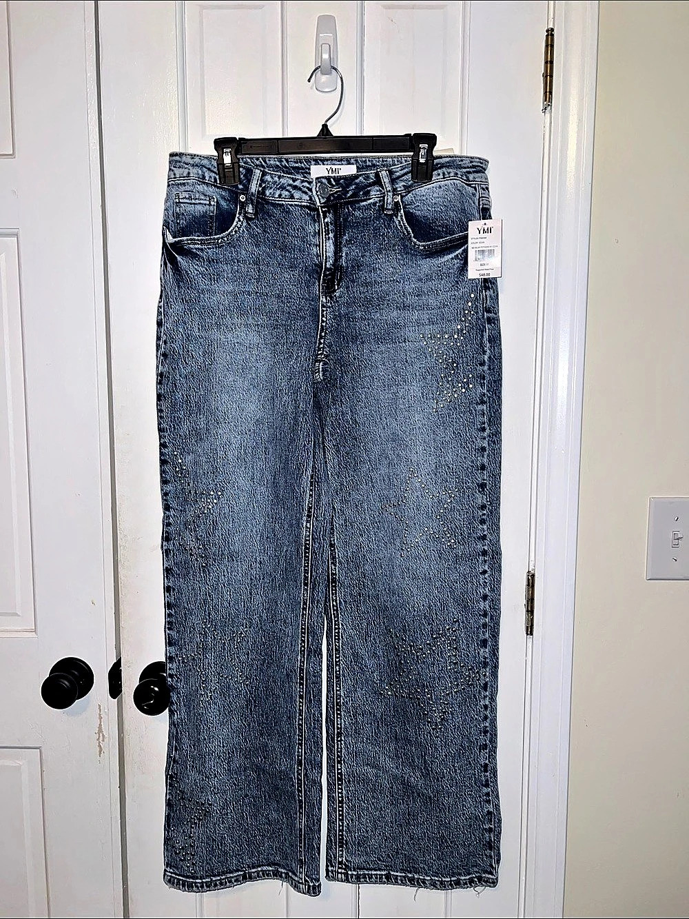 YMI Britney Low-Rise Star Embellished Low-Rise Jeans Size 11/30 NWT